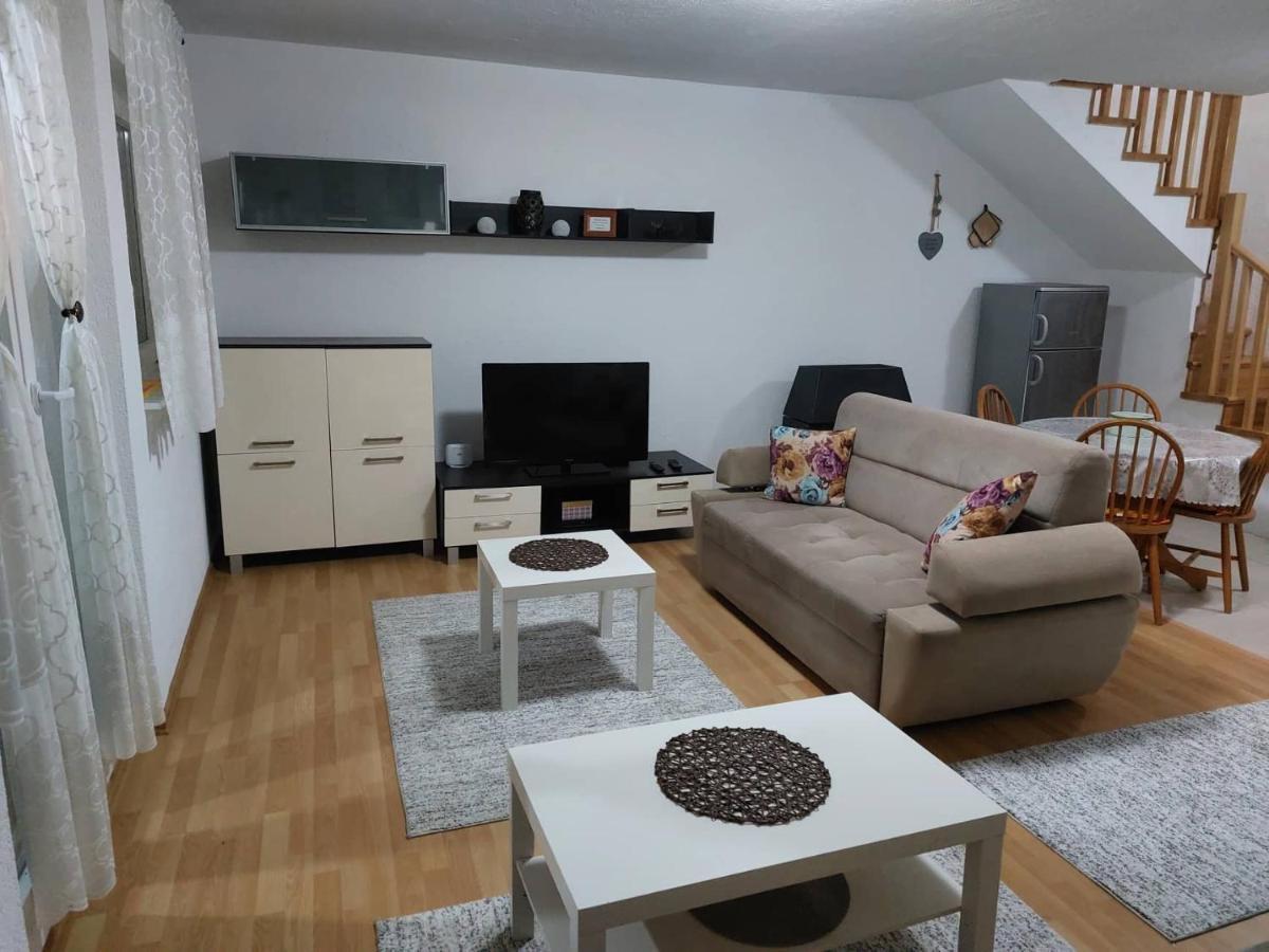 Holiday Home Adna Bihać Dış mekan fotoğraf