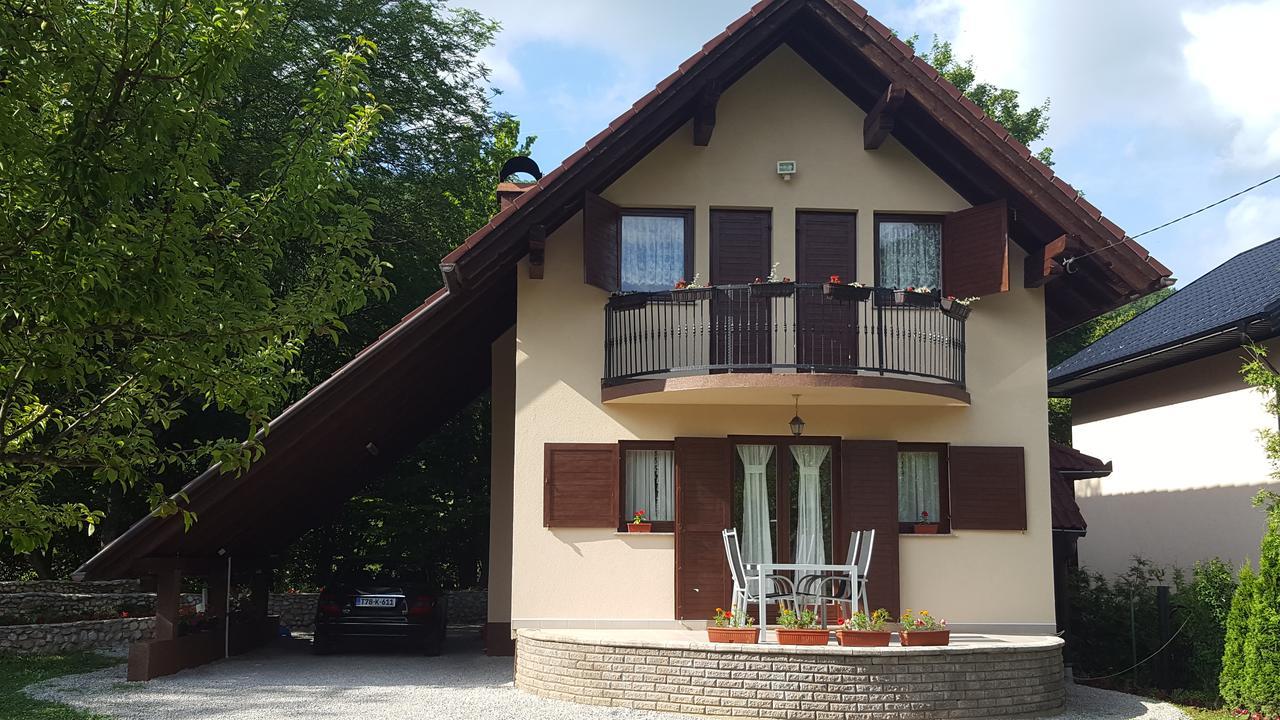 Holiday Home Adna Bihać Dış mekan fotoğraf